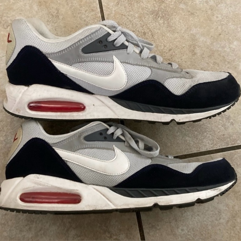 Nike Gray and Black Red Air Max Sneakers Size 13